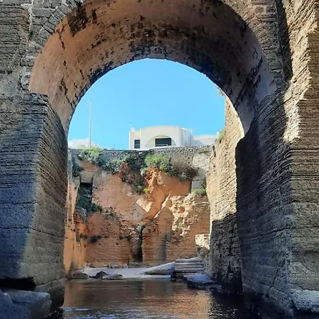 19 * Santa Cesarea Terme